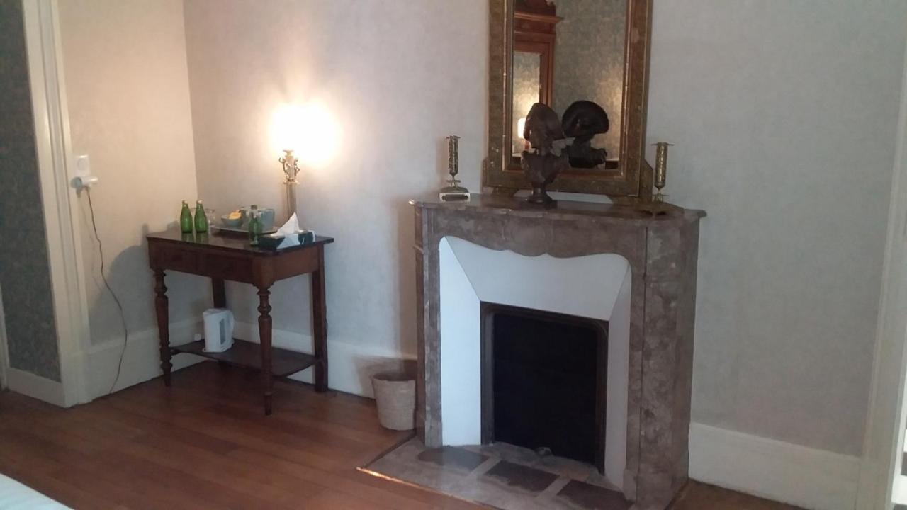 Saint-Léonard-de-Noblat Chateau Maleplane B&B 외부 사진