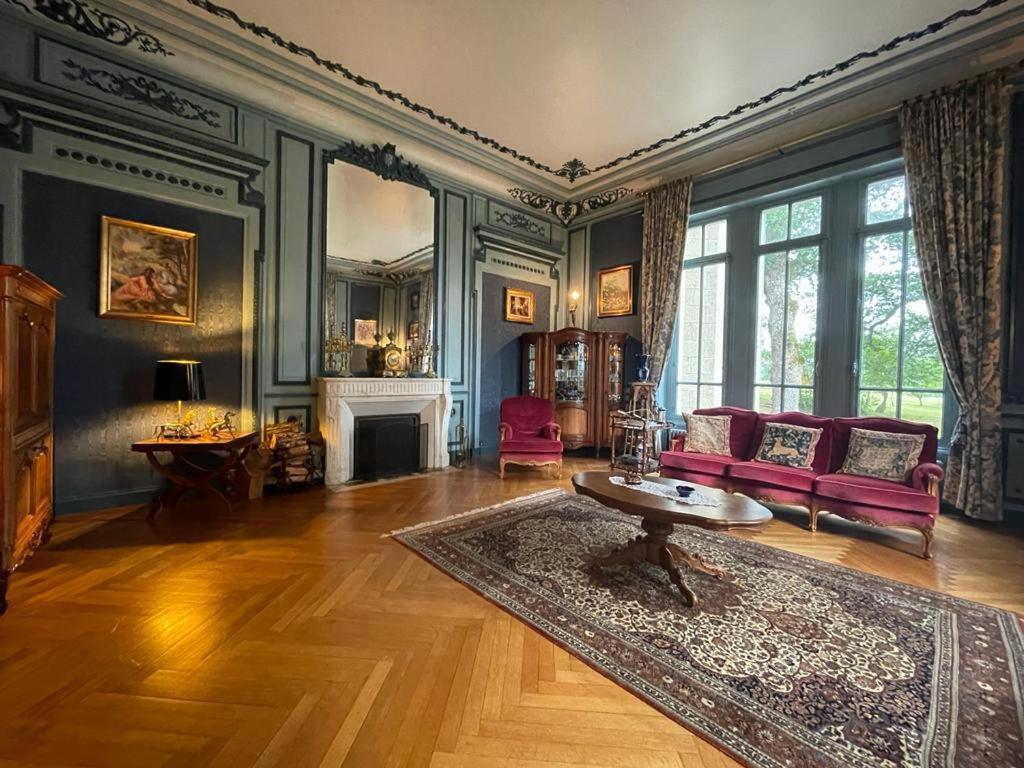 Saint-Léonard-de-Noblat Chateau Maleplane B&B 외부 사진