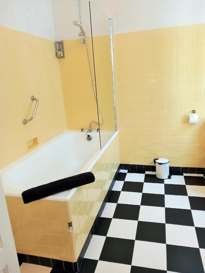Saint-Léonard-de-Noblat Chateau Maleplane B&B 외부 사진